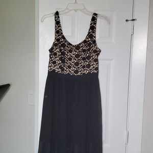 Lace Maxi Dress